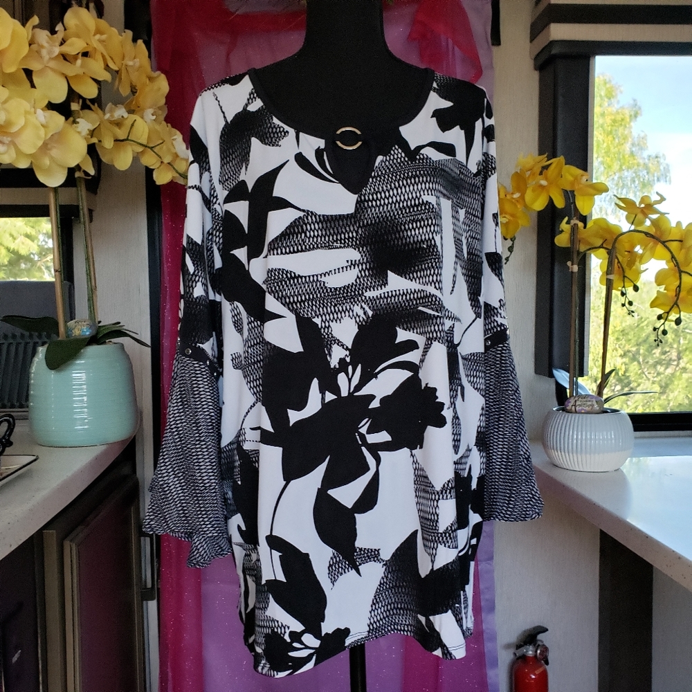 JM Collections Dressy Top